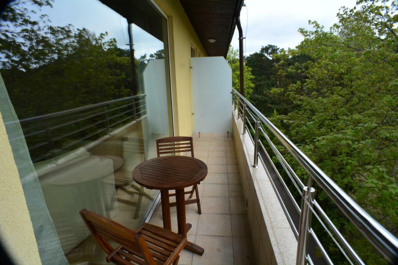 Floryda Jurata Bed & Breakfast Ngoại thất bức ảnh